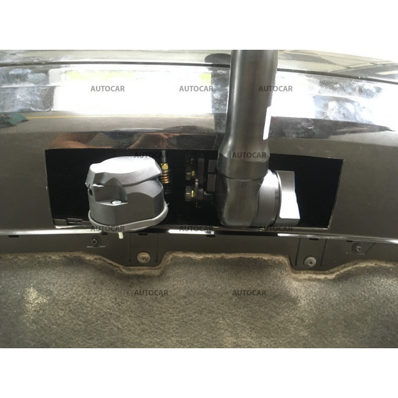 Ťažné zariadenie AUDI A8- automatický vertikálny systém