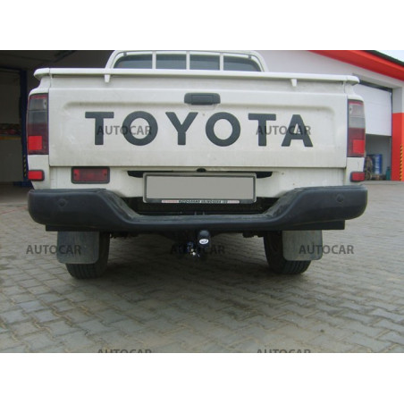Ťažné zariadenie pre Toyota HILUX - N16/N17 - PickUp - so schodíkom - skrutkový systém