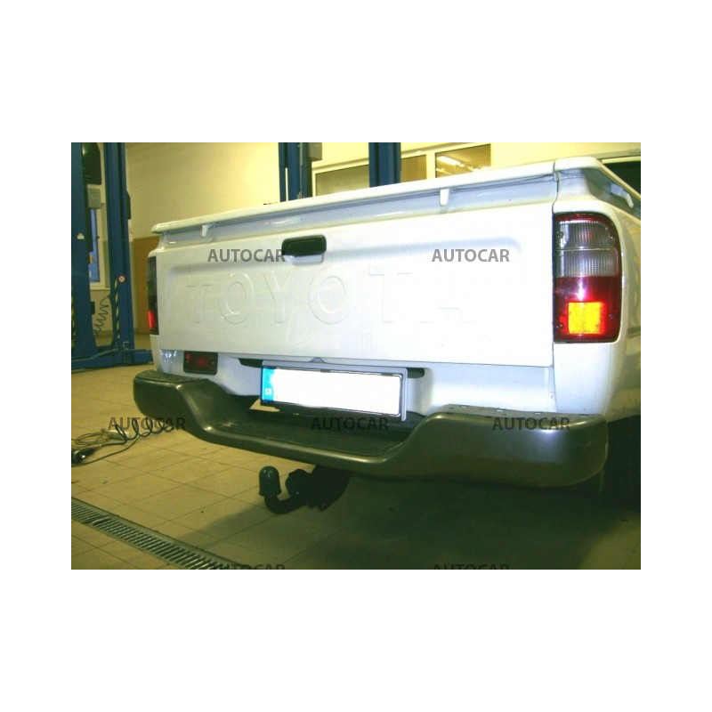Ťažné zariadenie pre Toyota HILUX - N16/N17 - PickUp - so schodíkom - skrutkový systém