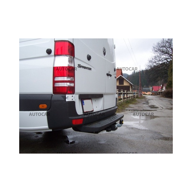 Ťažné zariadenie pre Mercedes SPRINTER - Dodávka so schodíkom - Jednomontáž - Rázvor 3,665 / 4,325 m - skrutkový systém