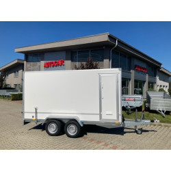 Remorcă carosata cu două...