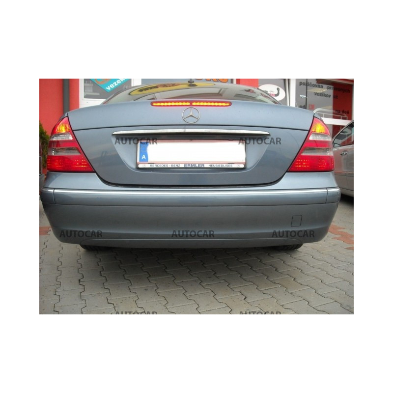 Ťažné zariadenie pre E - 4dv. (W 211) - automatický vertikálny systém