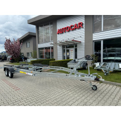 Remorcă auto cu două axe...