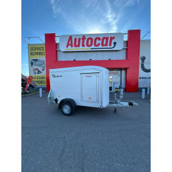 Remorcă carosată cu sistem...