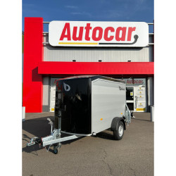 Remorcă carosată cu sistem...