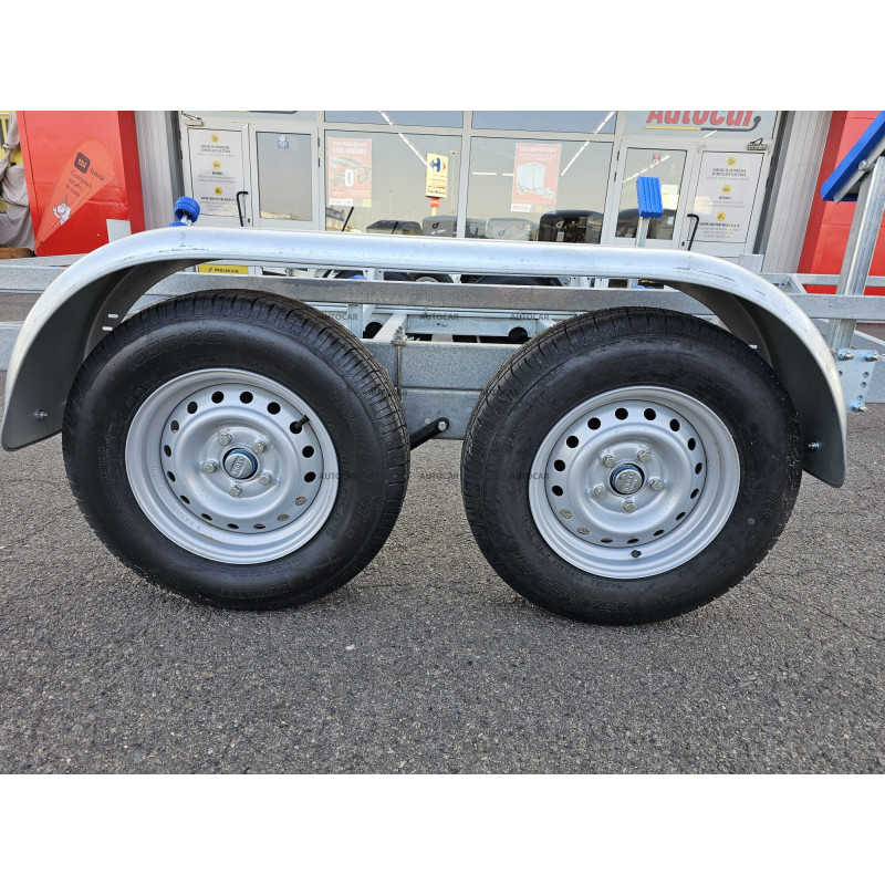 Remorcă P3520HT pentru transportul bărcilor- cu sistem de frânare