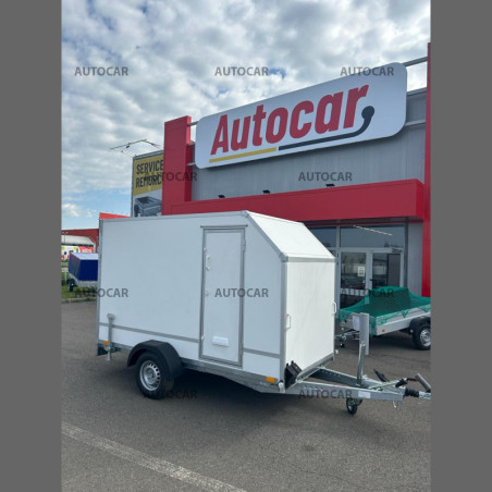 Remorcă cu o singură axă frânată F13261318 cu rampă, înclinare și uși laterale Remorcă cu o singură axă frânată F13261318 cu rampă, înclinare și uși laterale