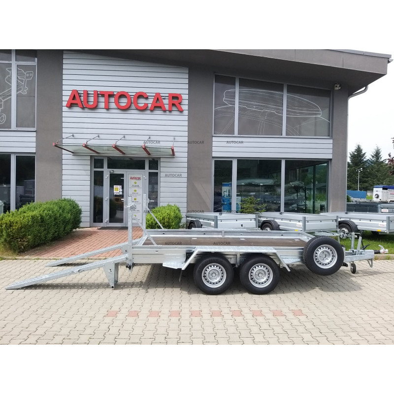 Transportator de utilaje de construcții cu două axe, cu frână K3035N