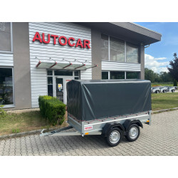 Remorcă cu prelată gri,...