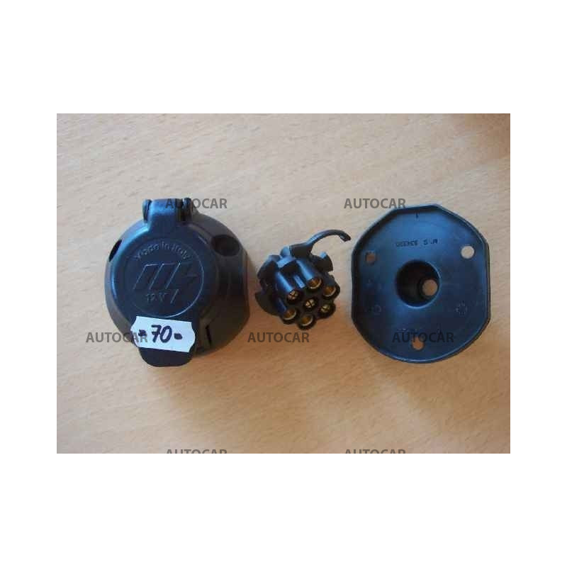 Zásuvka - 7P/12V