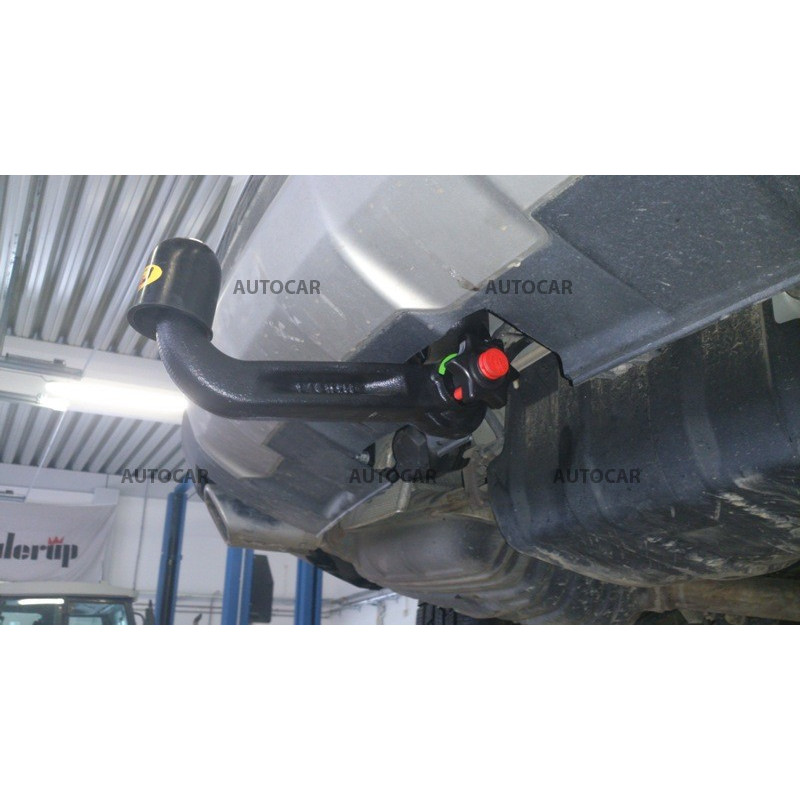 Ťažné zariadenie pre Mercedes M / ML - W164 - odnímateľný vertikálny bajonetový systém