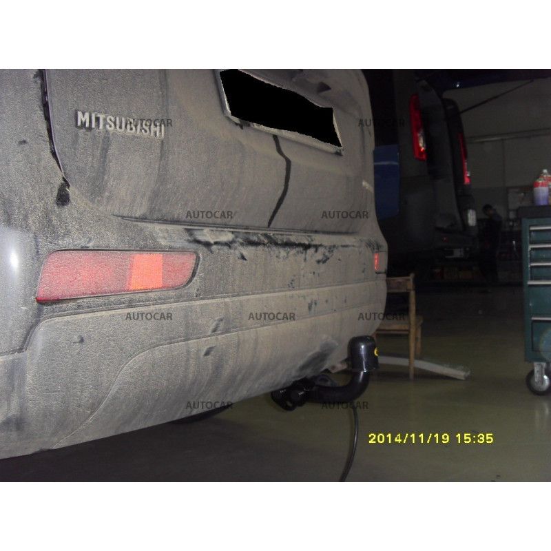 Ťažné zariadenie pre OUTLANDER - SUV - skrutkový systém - od 09.2012/-