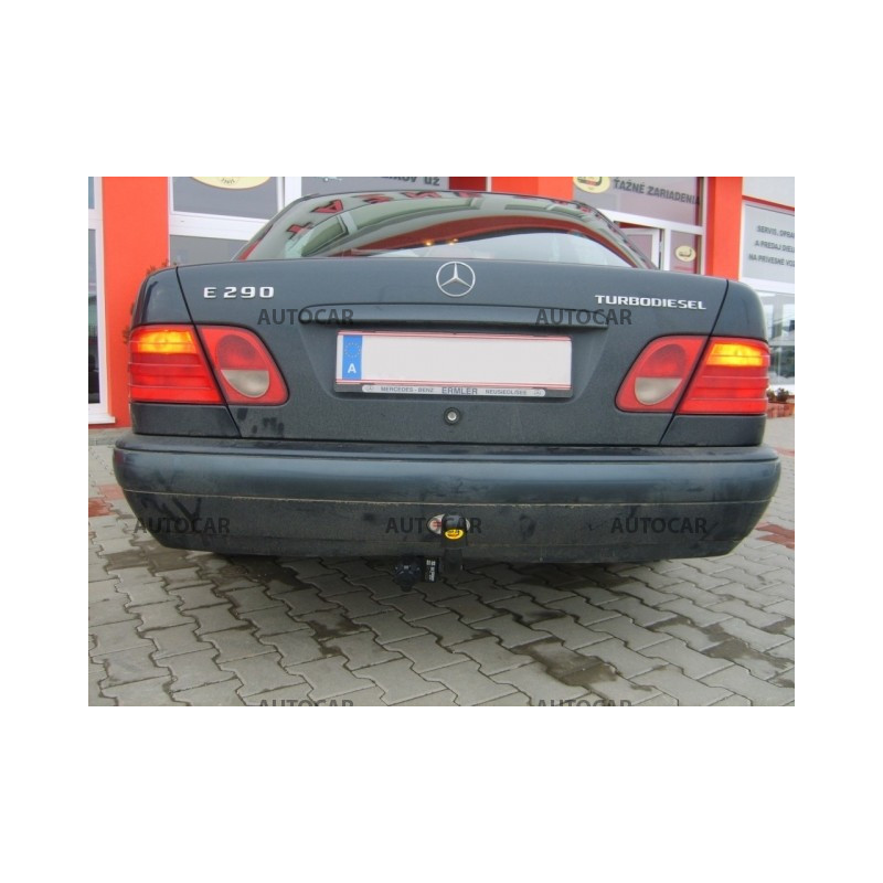 Ťažné zariadenie pre E - trieda E, 4dv. (W 210) - skrutkový systém - od 1995/06 do 2002/03