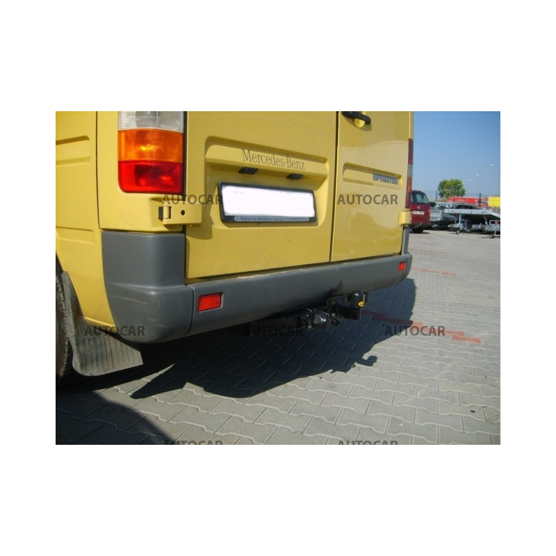 Ťažné zariadenie pre Mercedes SPRINTER - Dodávka bez schodíka - Rázvor 3,05 m - skrutkový systém