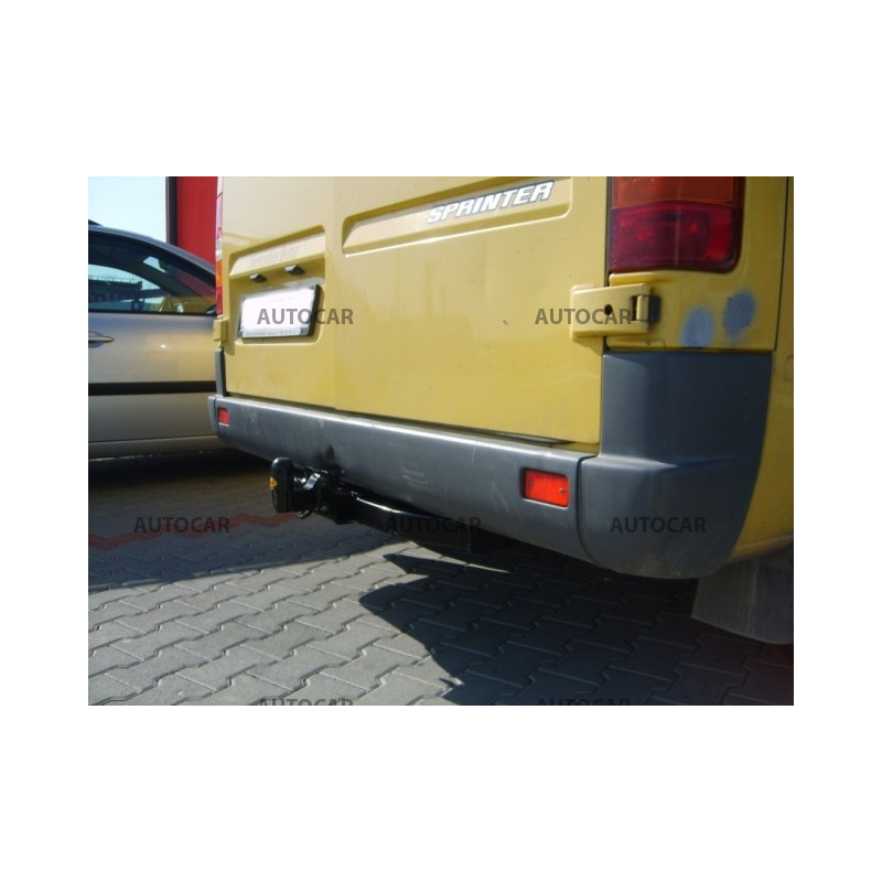 Ťažné zariadenie pre Mercedes SPRINTER - Dodávka bez schodíka - Rázvor 3,05 m - skrutkový systém