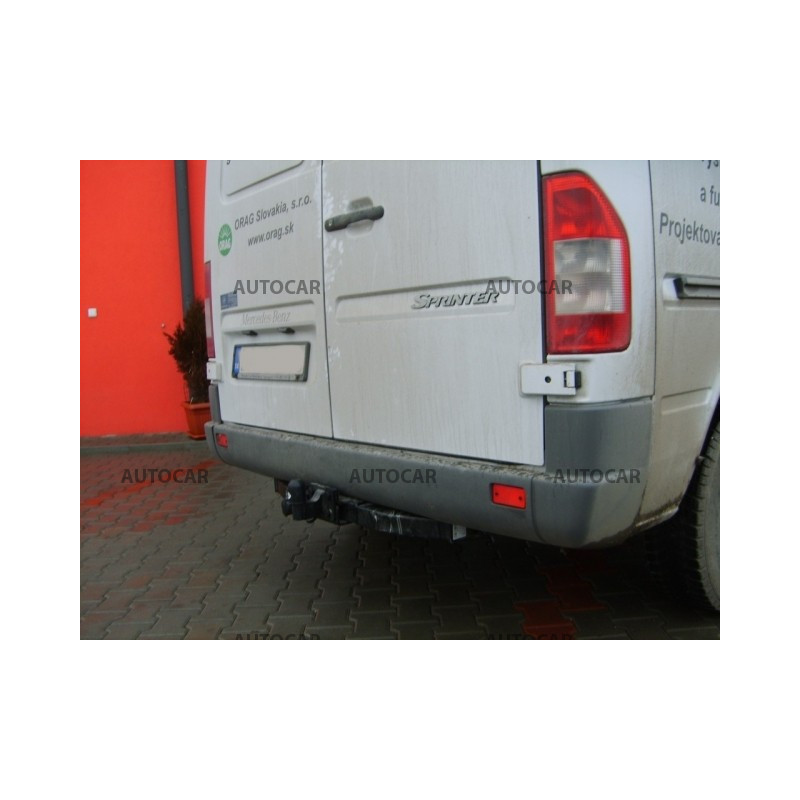 Ťažné zariadenie pre Mercedes SPRINTER - Dodávka bez schodíka - Rázvor 3,05 m - skrutkový systém