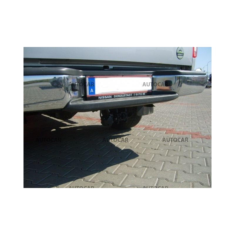 Ťažné zariadenie pre NAVARA - so schodíkom, ( D 40 ) - automatický systém - od 2006 do 