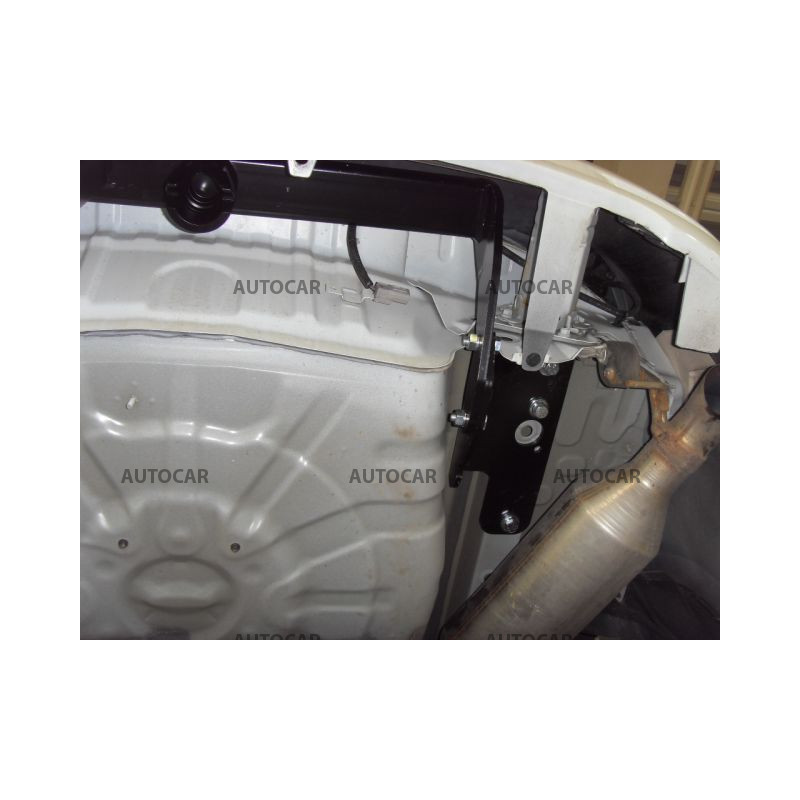 Ťažné zariadenie pre Toyota Avensis kombi, VIN ( T27), od roku 2009/-