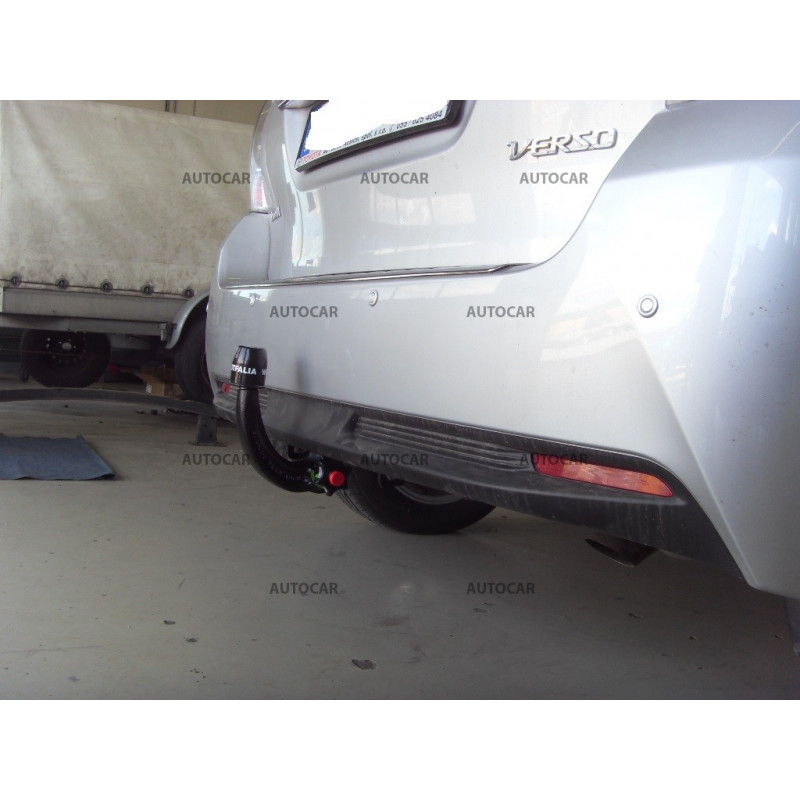 Ťažné zariadenie pre LANDCRUISER - 5 dv. J 150/155 - automatický vertikálny systém - od 2009/-