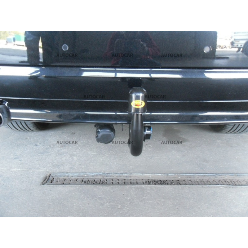 Ťažné zariadenie pre seria 5 - 4 dv sedan E 60 Touring combi E 61 -oktem M5 - skrutkový systém - od 2003 do 